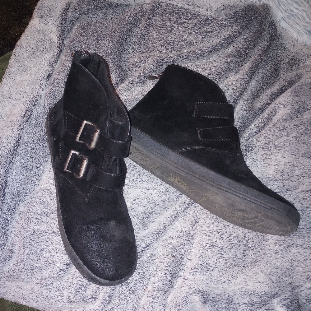 Women's size 9 Ankle Booties by Blowfish